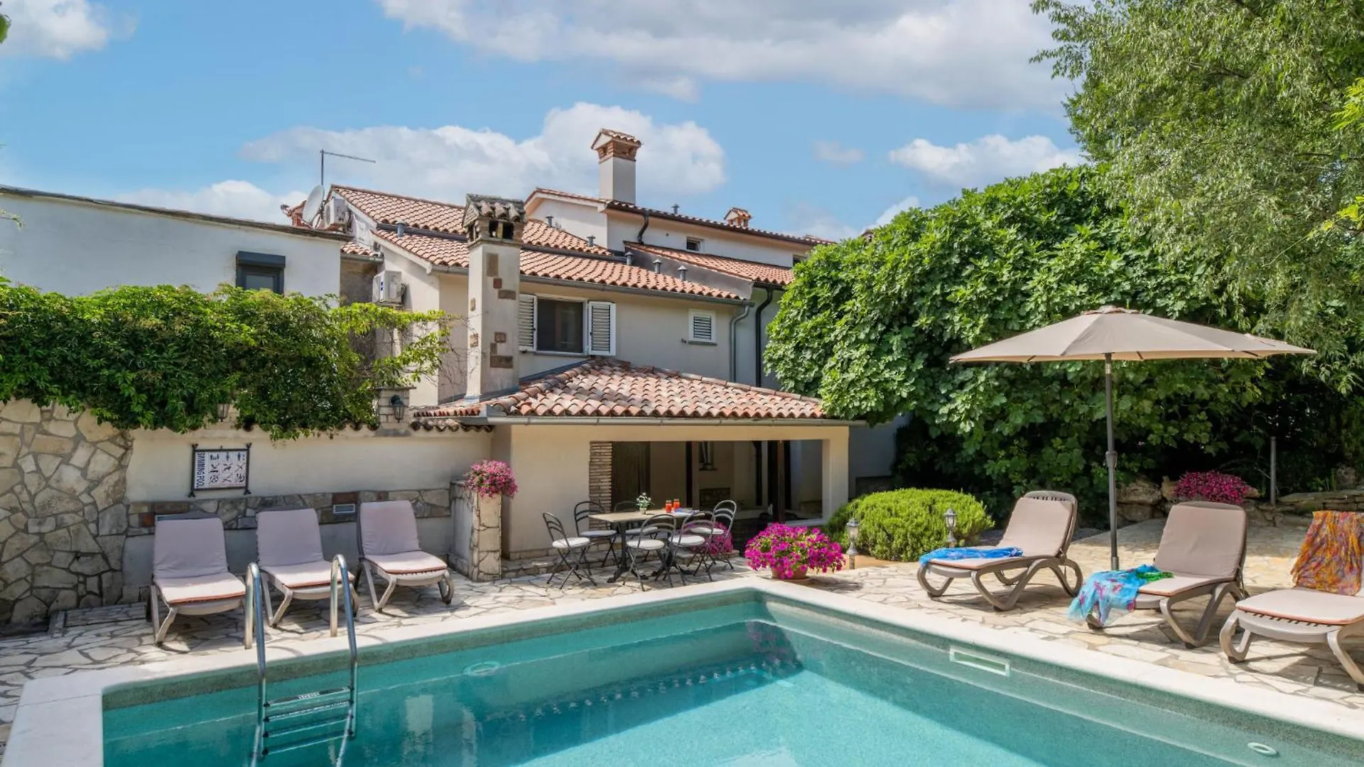 Holiday Home Gianni By Interhome Plomin