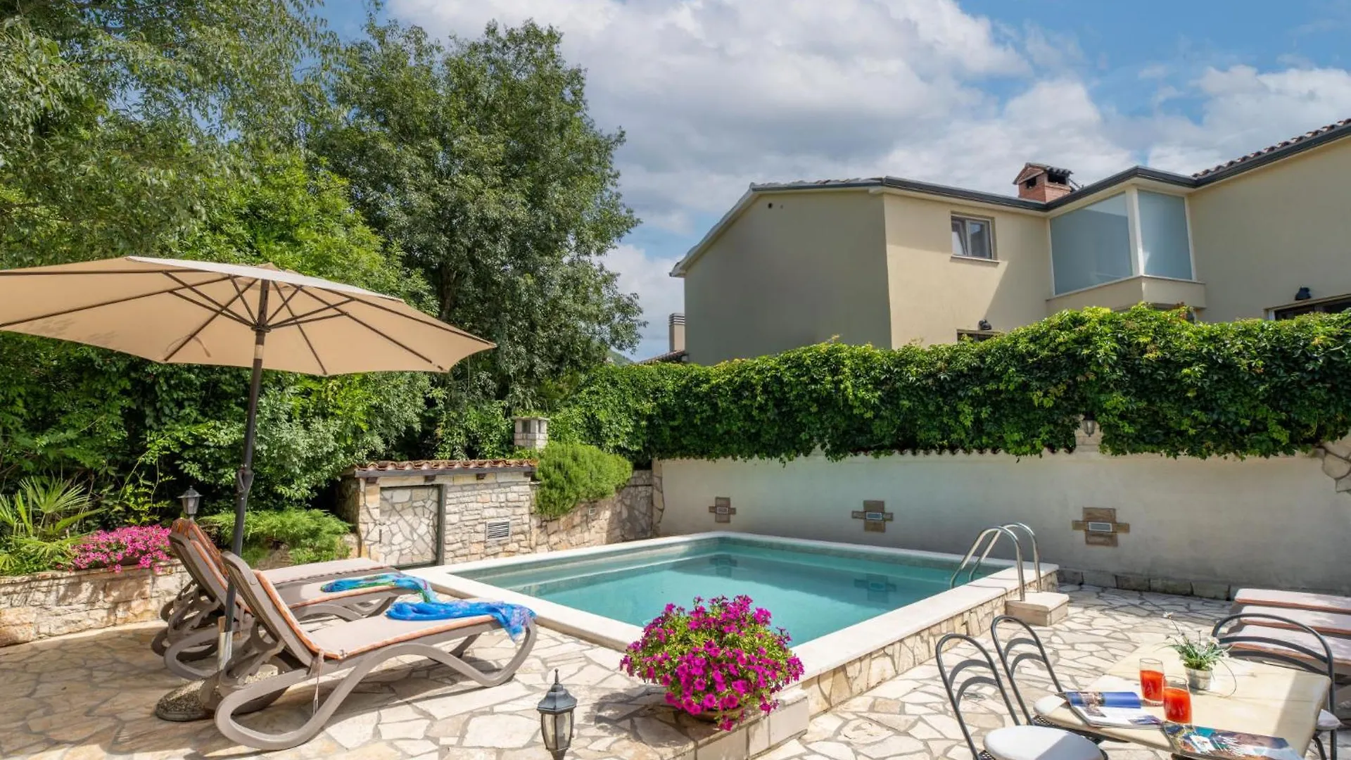 Holiday Home Gianni By Interhome Plomin
